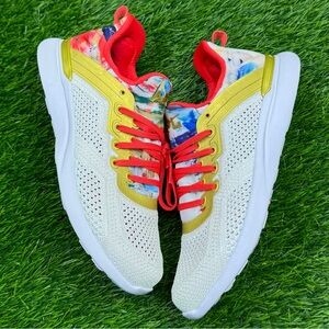 APL x Kelsey Wells Techloom Tracer Limited Edition Womens Size 7 Running Shoes